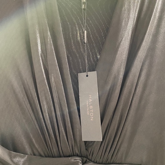 Halston Heritage Foiled Gown plunging neckline - Picture 5 of 6